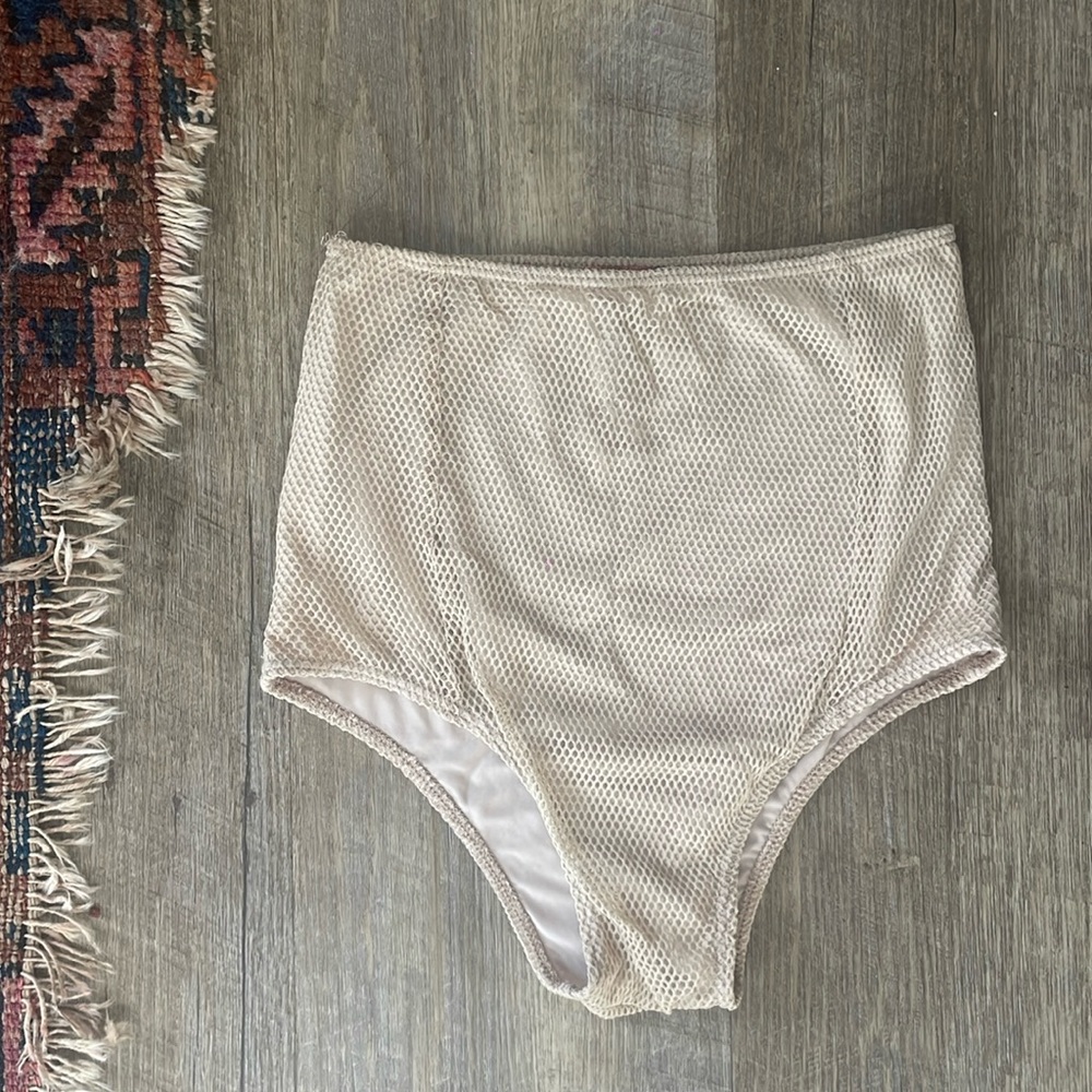 •| festival bottoms